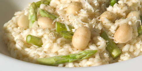 Risotto with green and white asparagus and macadamias